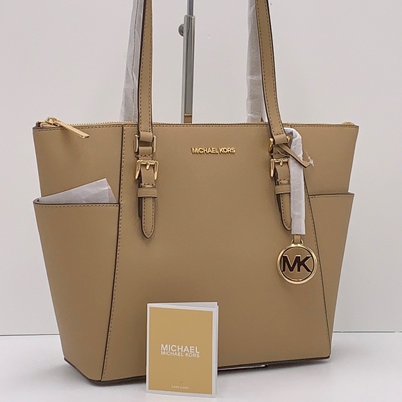 MICHAEL KORS
Jet Set Lg Crossgrain Leather Top-Zip Charlotte Tote Shoulder
Camel - Picture 2 of 16